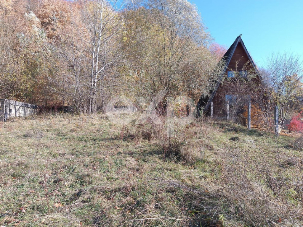 Teren de vânzare – 1250 mp Zona Românești, Vălenii de