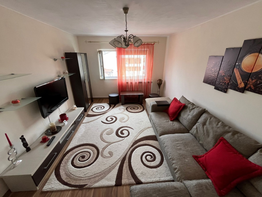 Inchiriez apartament 2 camere decomandate Dacia