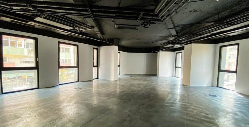 Dacia Spatiu Birouri 15 Euro/ mp