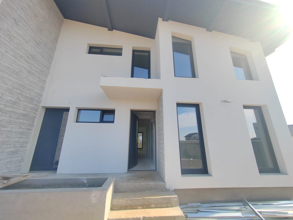 Pantelimon vila individuala ,piscina super constructie