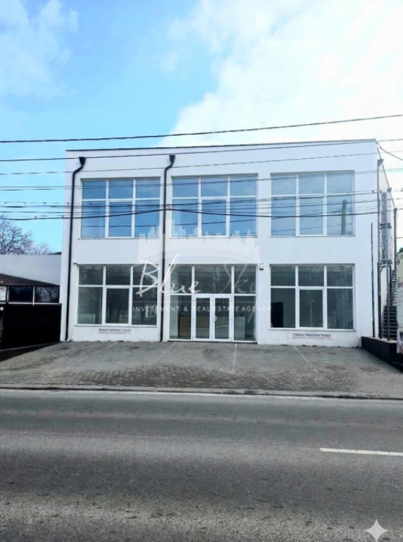 Spațiu comercial de închiriat P+1 – 464 mp, open space,