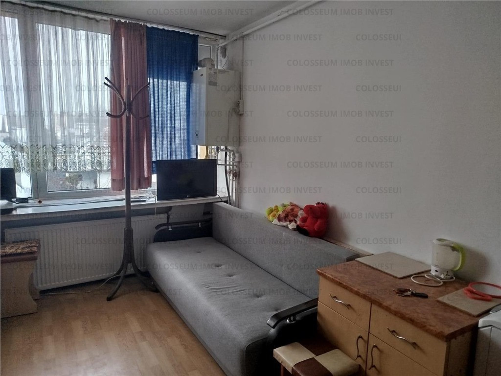 Garsoniera spatioasa, mobilata, utilata, zona Brasovul Vechi!