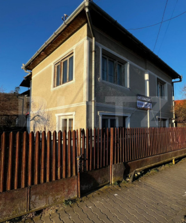 Casă de vânzare în Blaj – 1950 mp teren, 110 mp utili