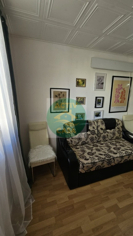 De vanzare garsoniera , etaj 2, mobilata si utilata