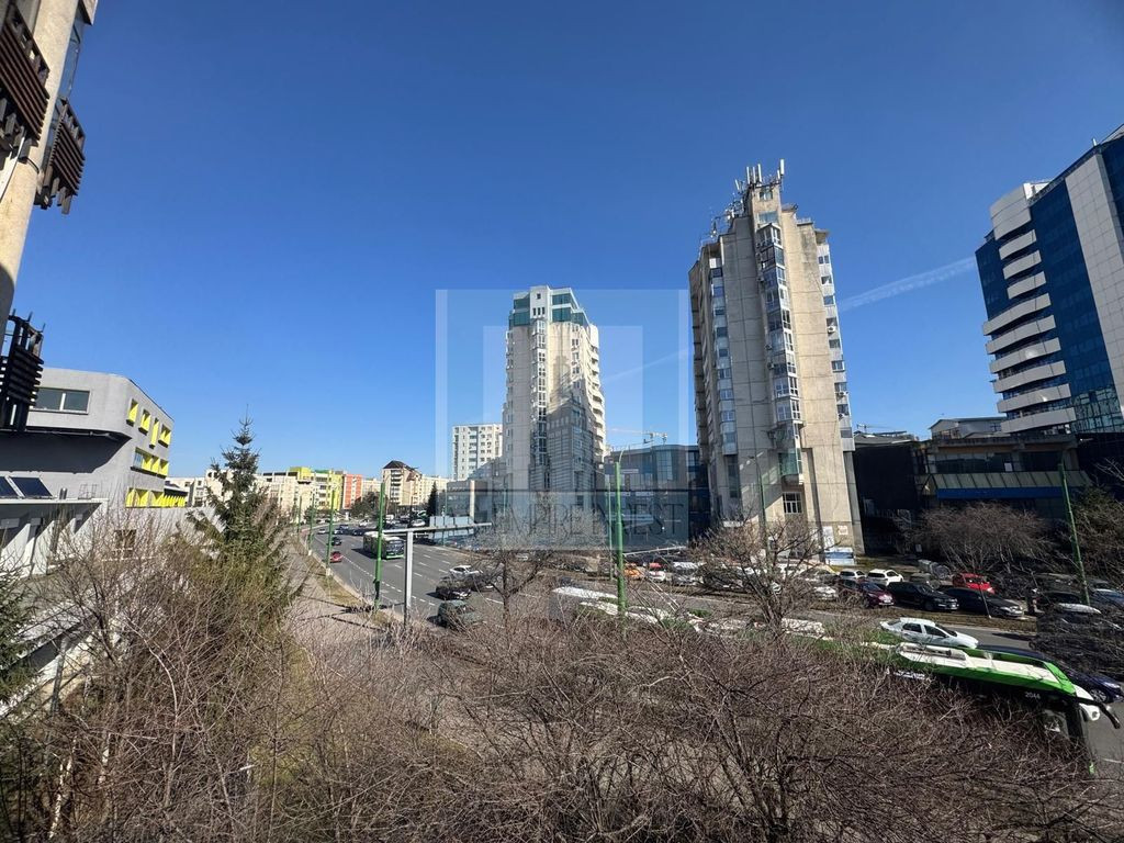 Apartament 3 camere – Centrul Civic | Bd. Mihail Kogăl...