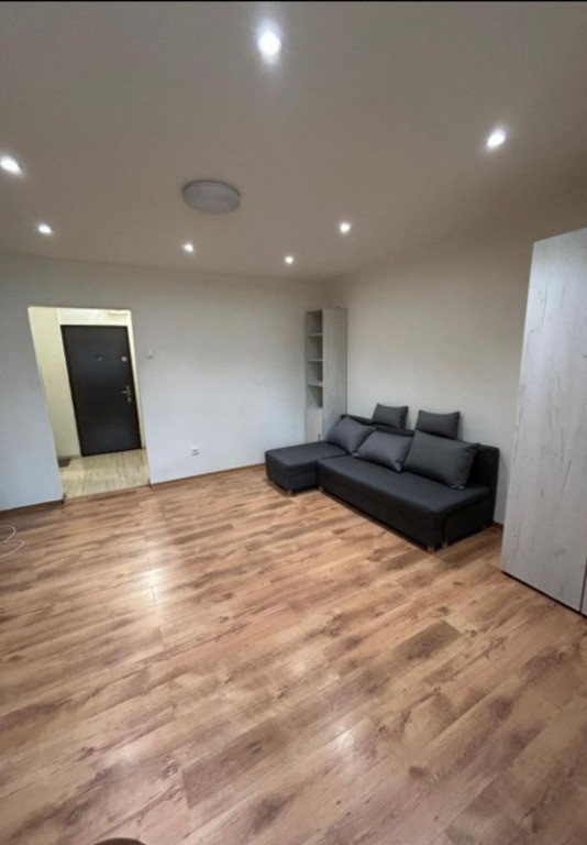 Garsonieră, Tătărași - Flora, etajul 1, mobilată și utilată