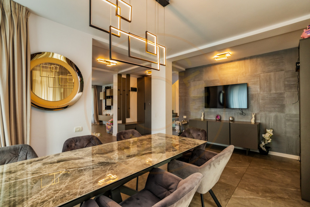 Vila moderna Mioveni | teren 1231 mp | terase, foisor si gar