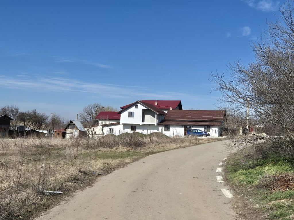 Trestieni - Ulmi, vanzare teren 1.663mp, intravilan