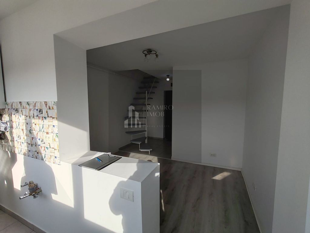 APARTAMENT 2 CAMERE, SECTOR 3, 1 DEC 1918, RENOVAT, CENTRALA