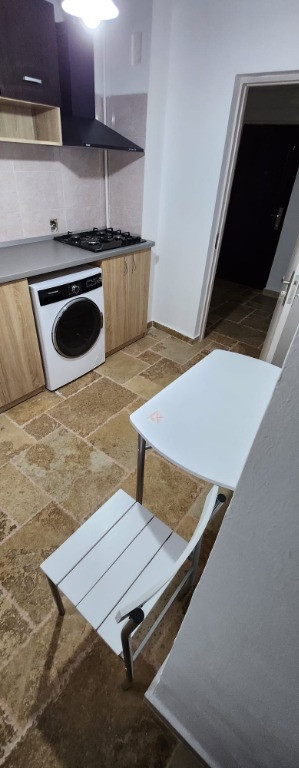 Apartament 3 camere 1 Mai