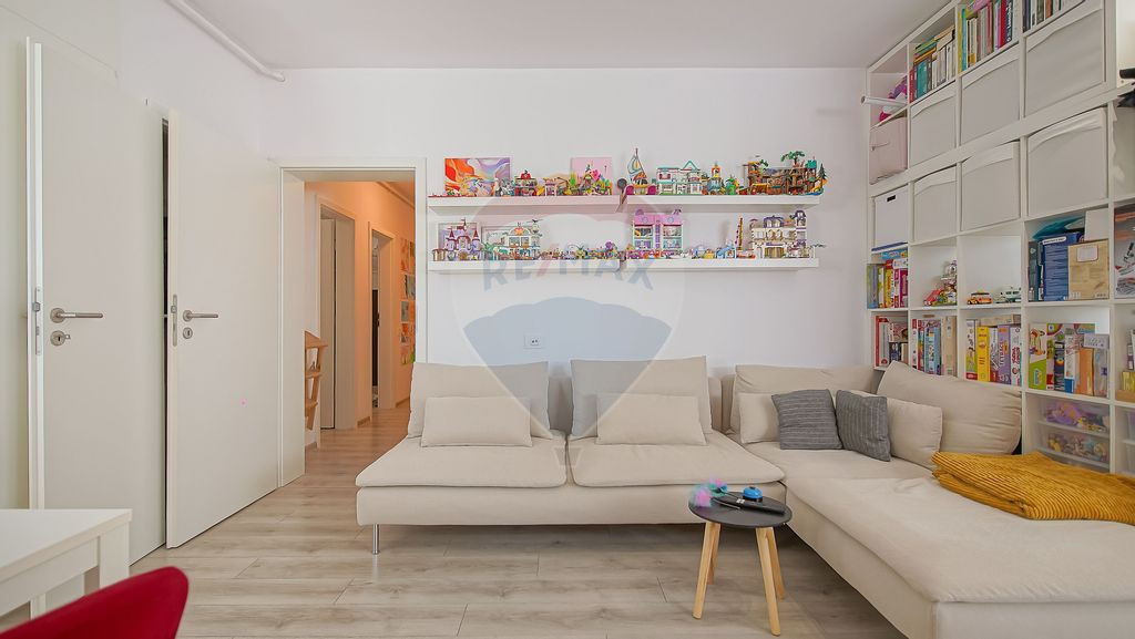 Apartament 3 Camere | Decomandat | 76 mp | Mountain View ...