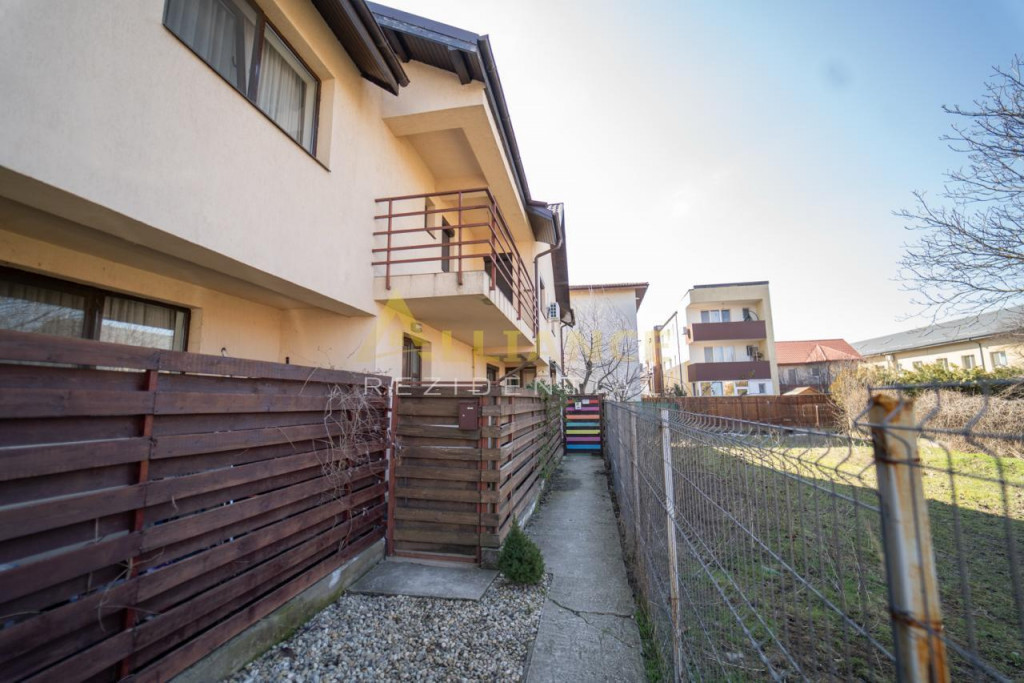 Casa spatioasa cu curte proprie – zona linistita