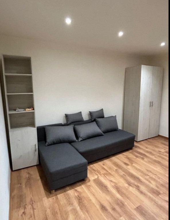 Garsonieră, Tătărași - Flora, etajul 1, mobilată și utilată