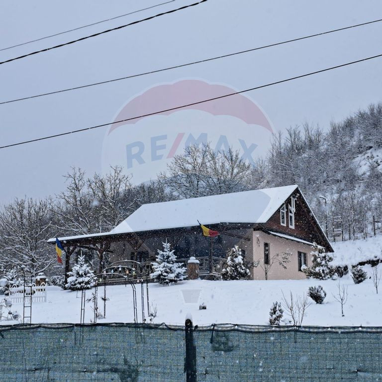 Casă / Vilă Coțofănești Bacău