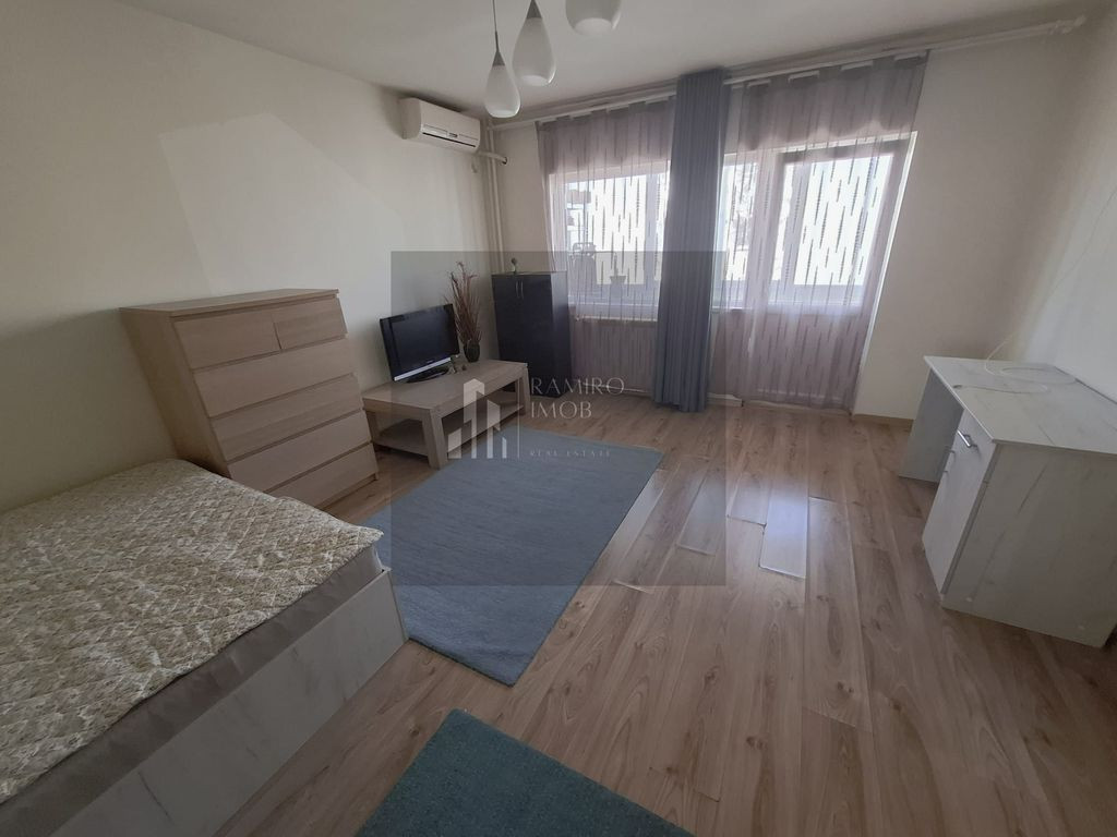 Garsoniera Vitan / Mall Vitan / Mihai Bravu