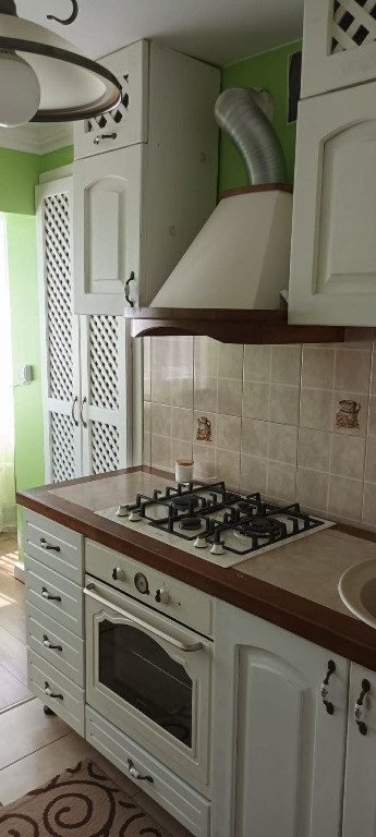 N Apartament de 3 camere zona BARTOLOMEU