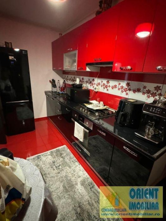 Km 5, apartament 2 camere de vanzare, gaze, mobilat, Constanta