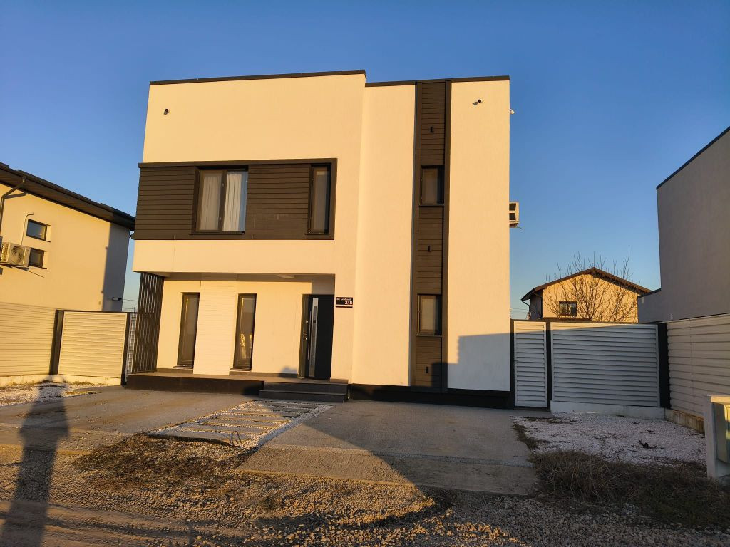 Vila hi-tech-smart,mob-util total,5cam,3bai,2parcari,tere...