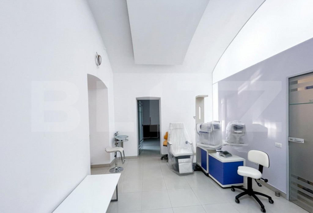 Spațiu medical | Cabinet oftalmologie complet echipat | Ult