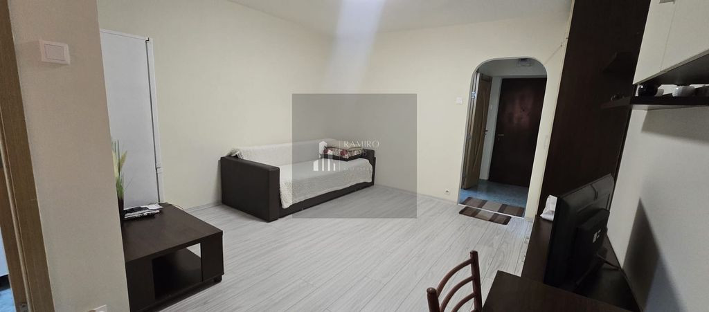 Garsoniera 31 mp /Titan