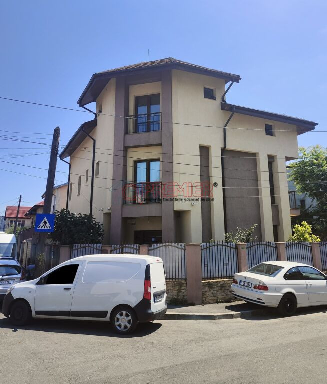 Vila urbana P+1+M ideala familie Sector 2-BAICULUI