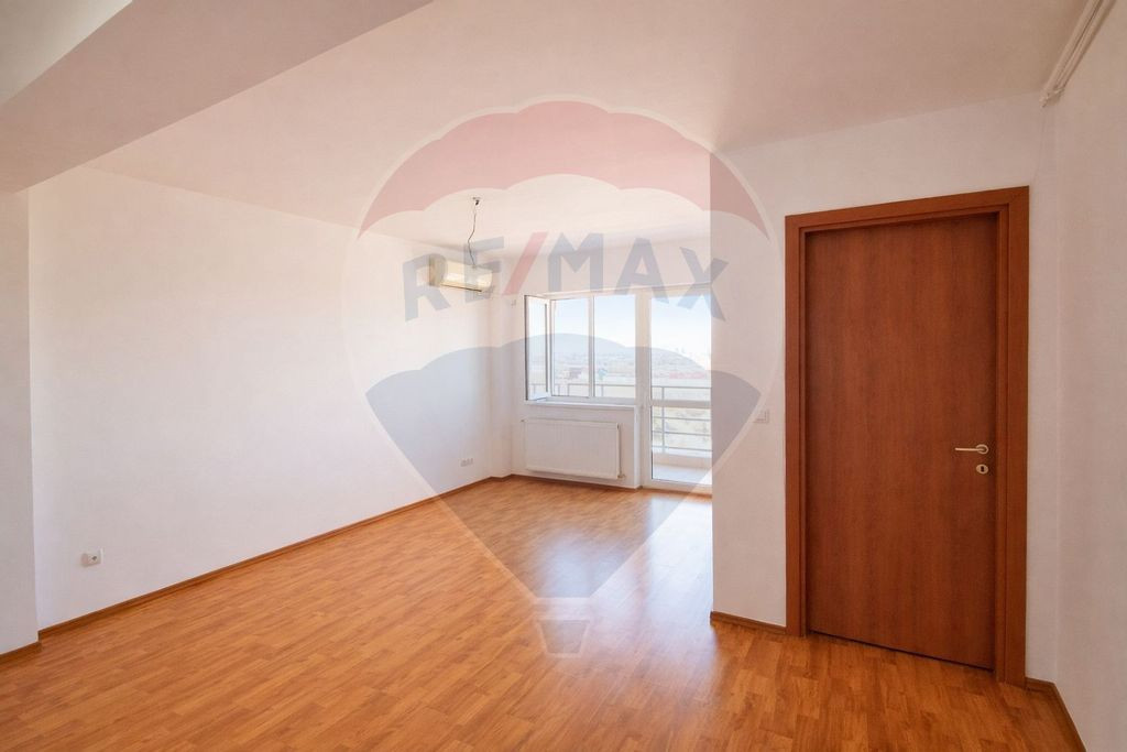 Apartament generos 3 camere, parcare subterană inclusă ...