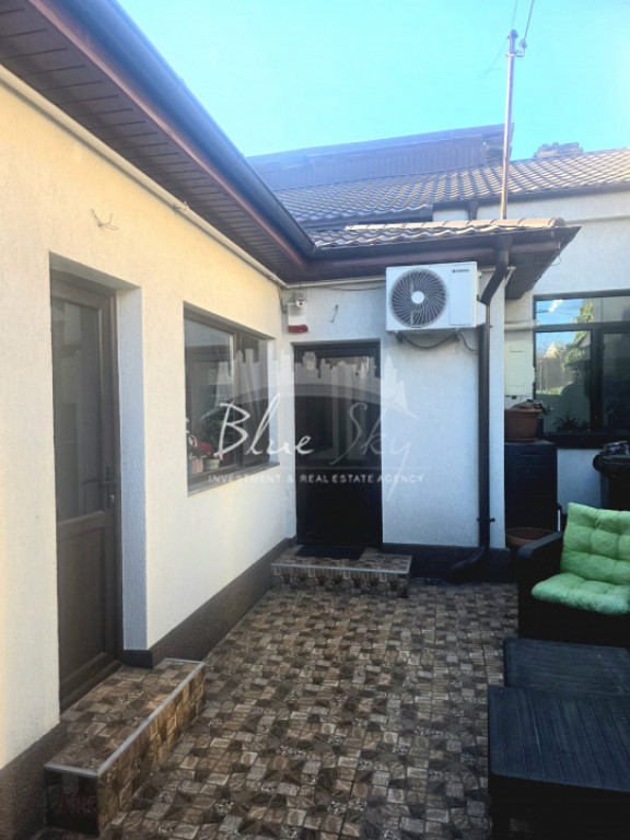 Casă 3 camere – Bd. Mamaia, zonă centrală, mobilată pe