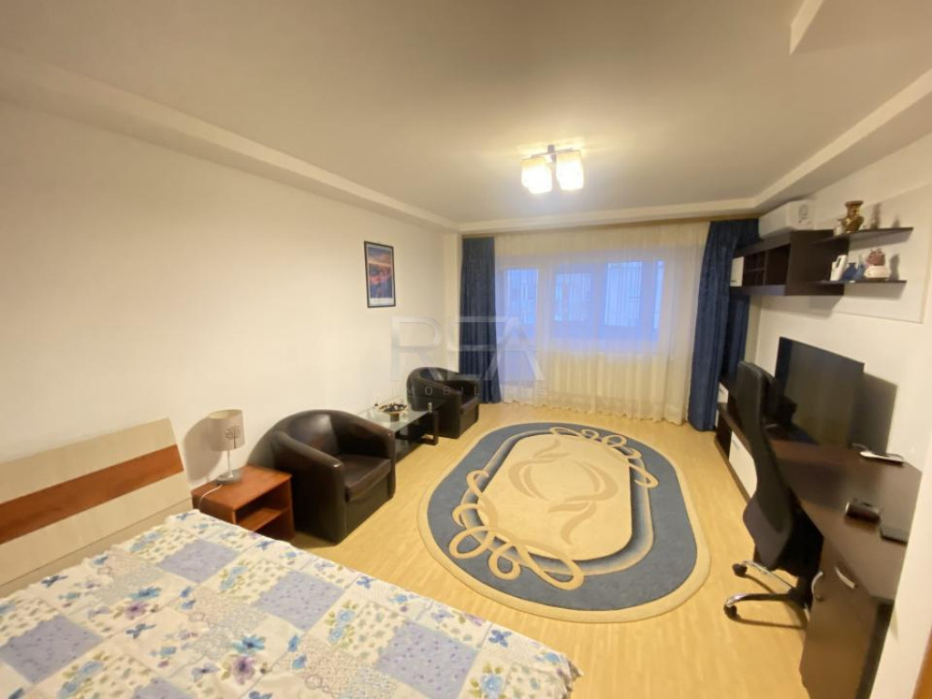 Garsoniera-Decomandata- Trafic Greau