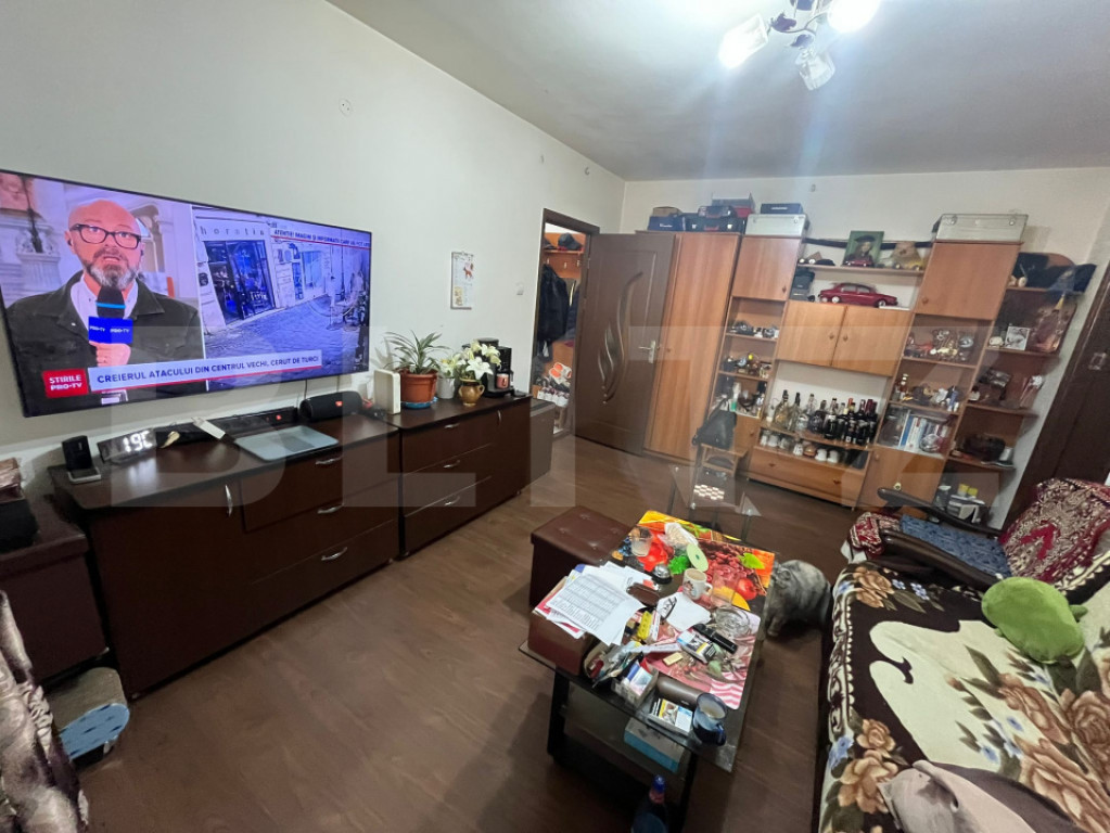 Apartament 2 camere parter – centrală proprie, bloc de c?