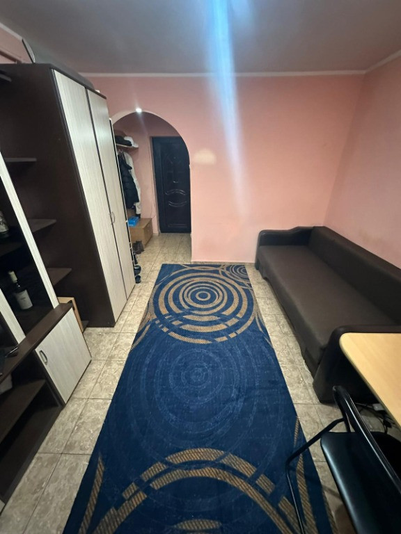 Garsonieră Galata, mobilată și utilată, liberă