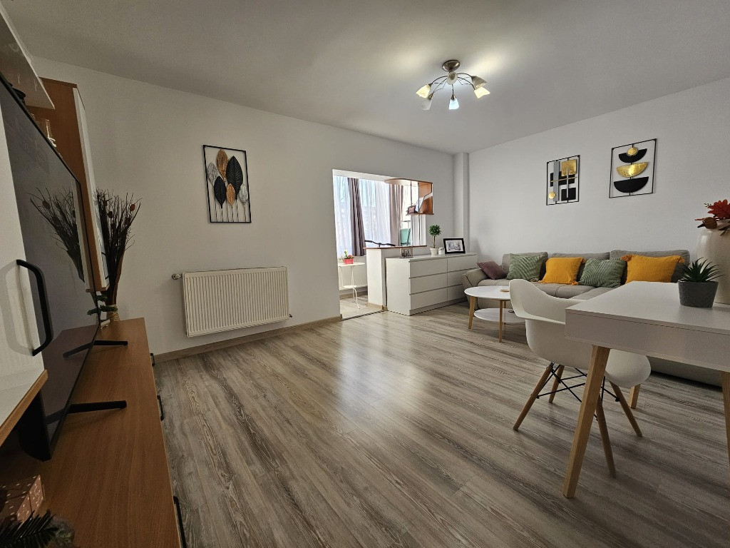 Apartament 3 camere,2 bai, 2 balcoane ,zona Neptun - Ion Creanga