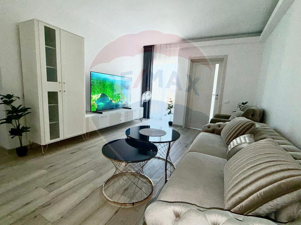 Apartament cu 3 camere de vânzare AVANERA