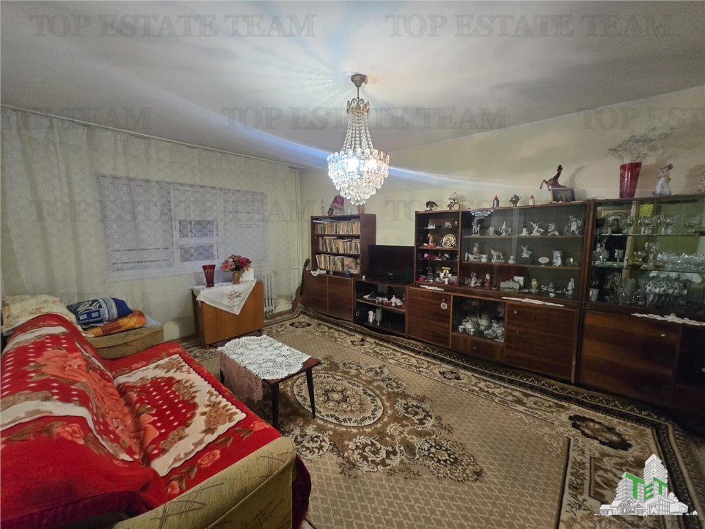 Apartament 3 camere Uverturii