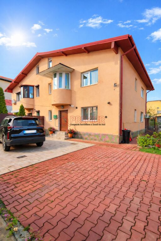 Casa spatioasa P+1+pod, zona Metrou Aparatorii Patriei –