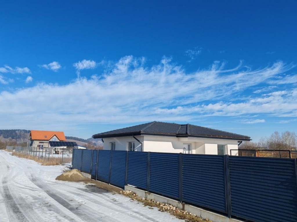 OPORTUNITATE - Casa Individuala Noua 2025 in Sanpetru, Clas