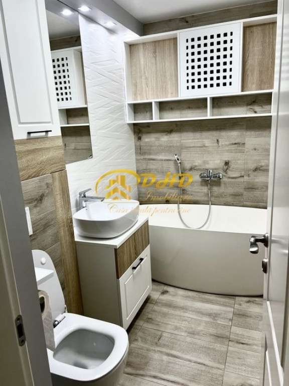 Apartament 4 camere Nicolina