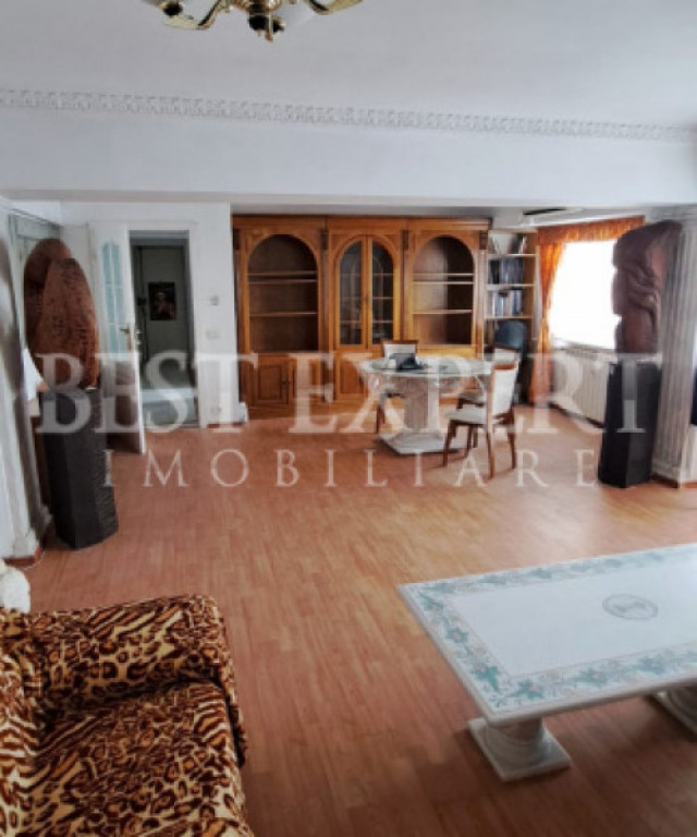 3 Camere de inchiriat DECEBAL | 100 mp