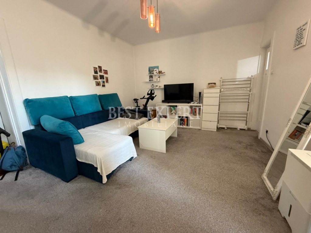 Apartament 2 camere bine conectat și încălzit cu central?