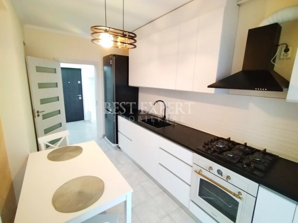 2 Camere decomandate Parcare subterana Mobilat 3 min STB