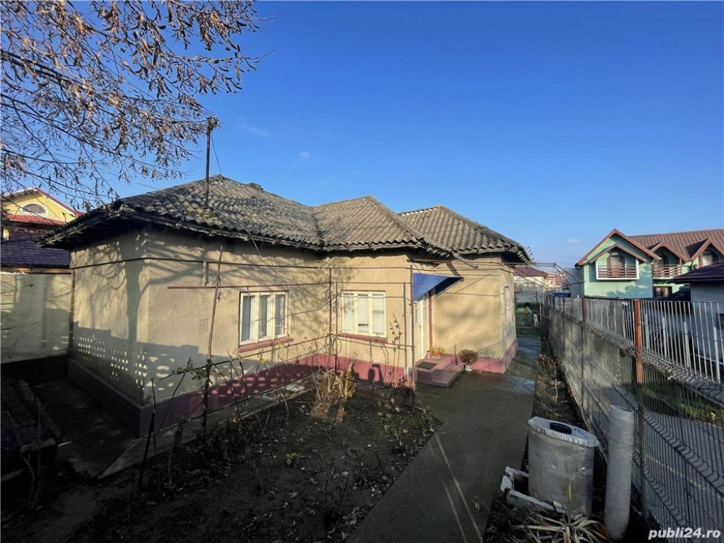 TEREN + casa veche str MAHMUDIEI