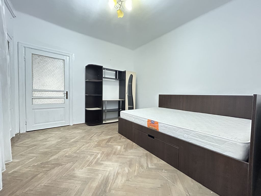 Casa 3 camere - Delfinariu - toate utilitatile