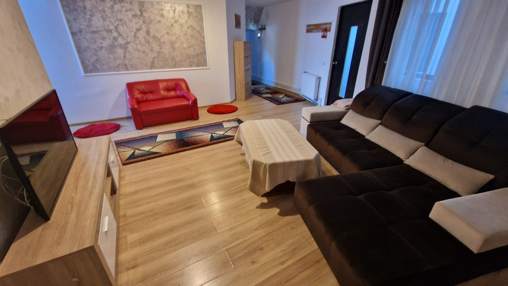 Apartament 4 camere vilă Schei