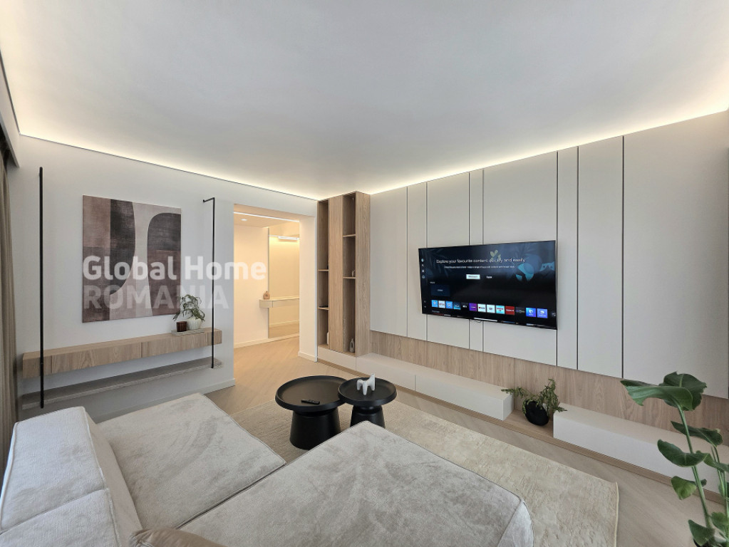 Designer | 3 Rooms Apartment + Terrace + Parking | Cortina N