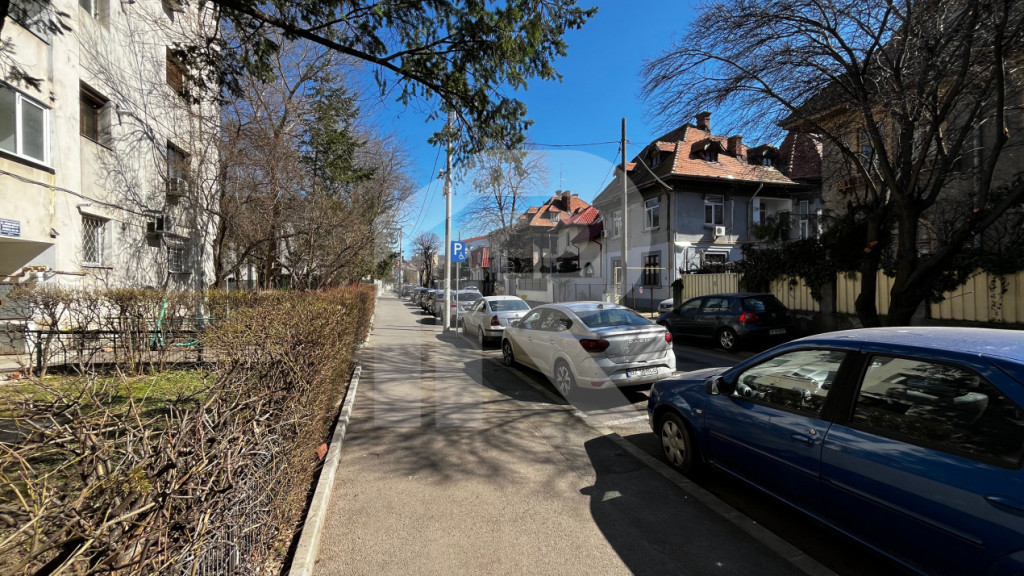 Apartament 2 camere | Decomandat | 800m Metrou Piata Ianculu