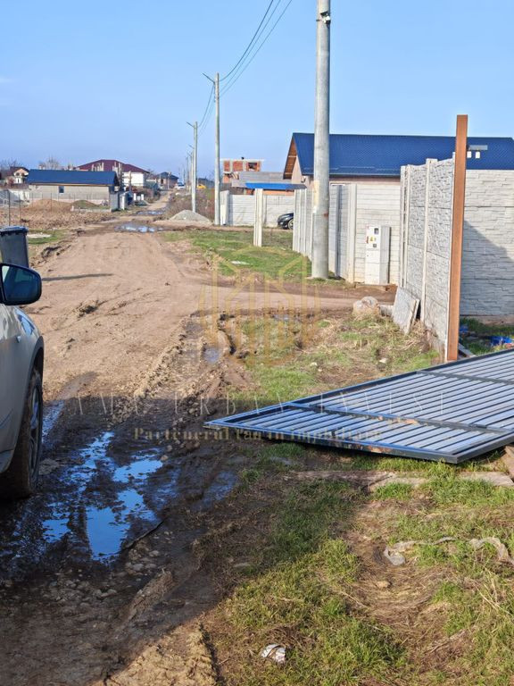 Teren Comuna Berceni intrare Dobreni 400 mp deschidere 16 ml