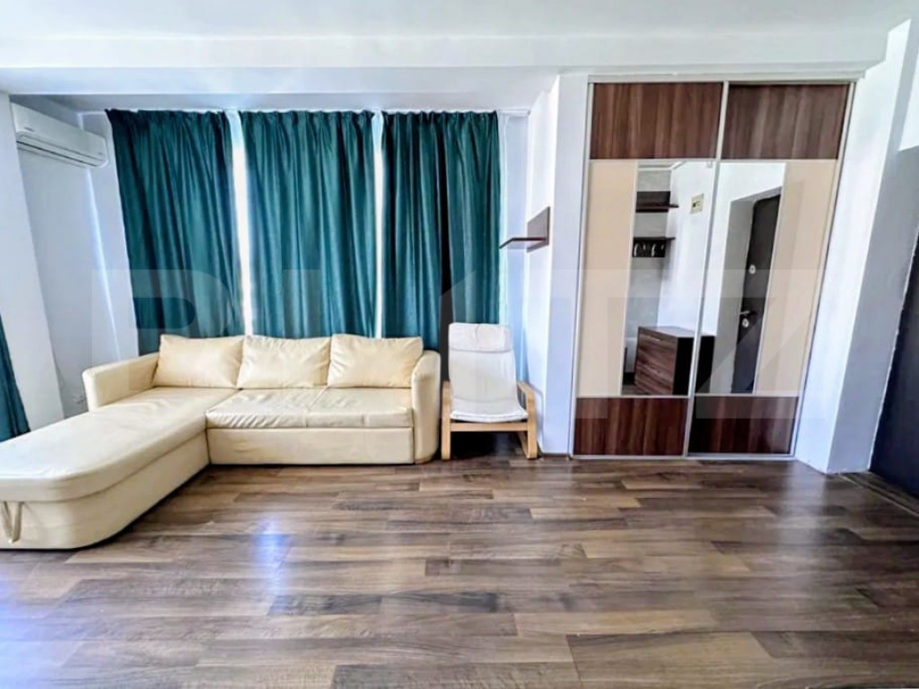 Apartament 3 camere, decomandate | Etaj 2/4 | Garaj | Zonă