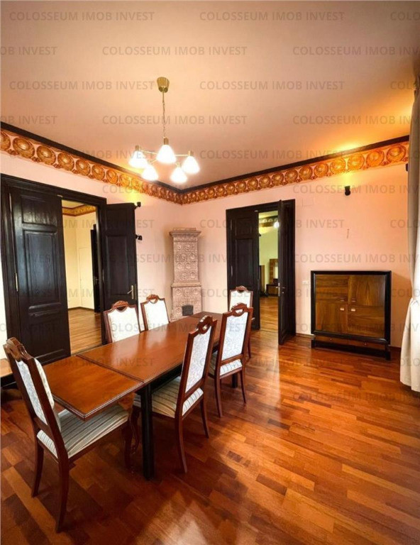 Apartament 3 camere, decomandat - zona Centru Civic