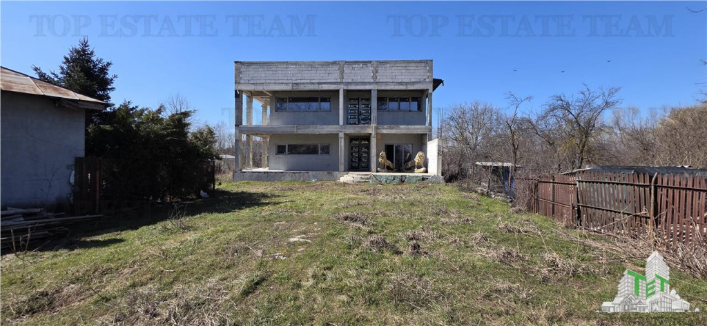 Domnesti - Potential investitional/ Casa la gri 476mp si ter