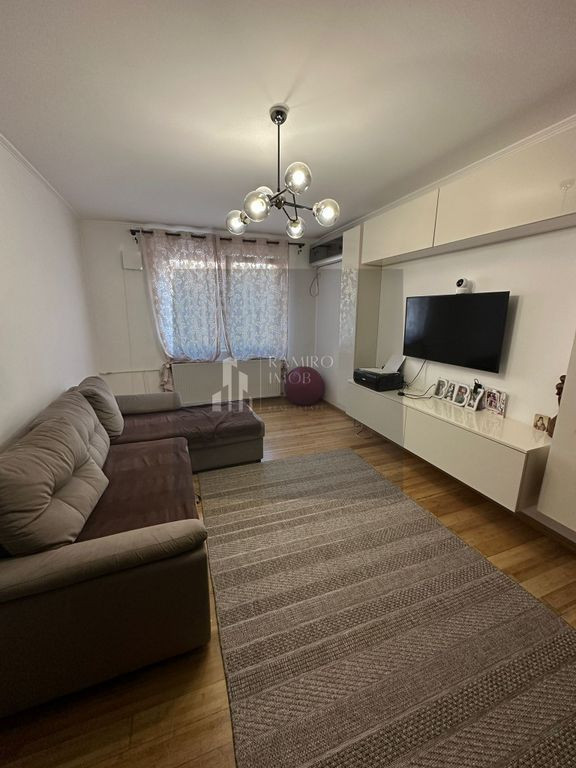 Apartament 3 camere Sun Plaza