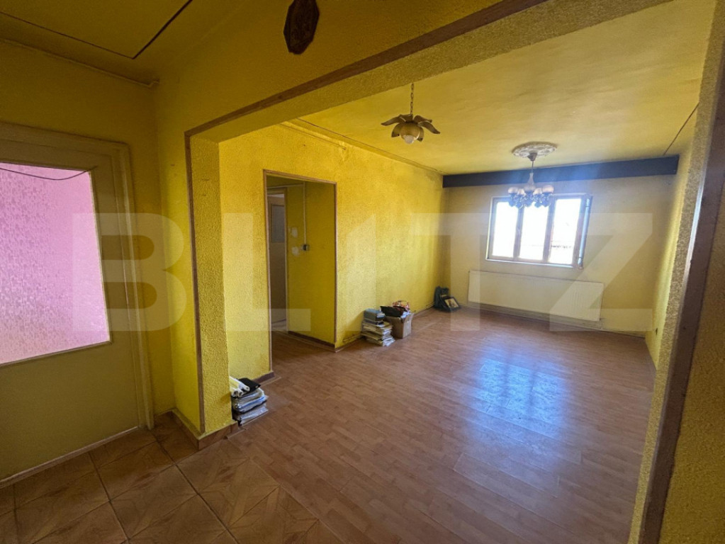 Apartament 4 camere, 81 mp, zona Micro 5